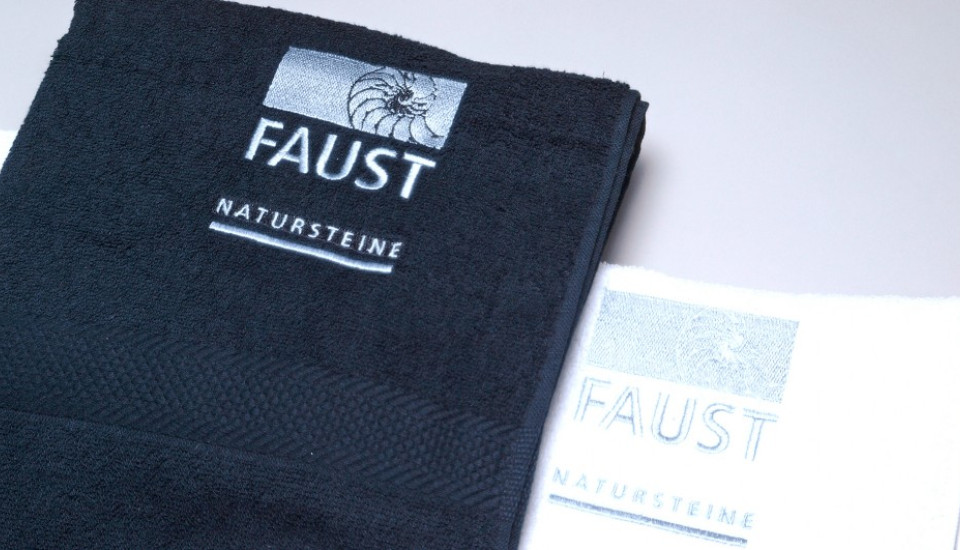 Professionelle Grafik im Print- & Digitalen Bereich